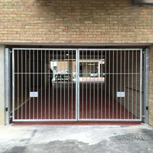 Commercial swing 27